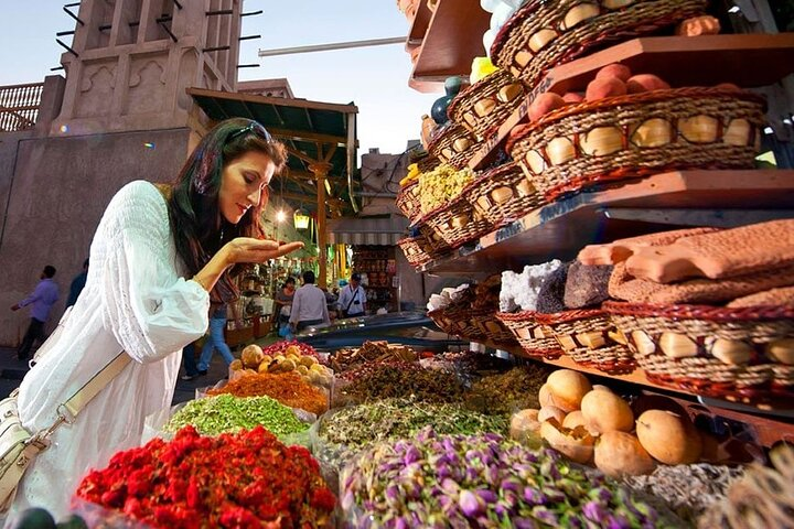 Old Dubai Shopping Tour (Textile, Spice and Gold Souq) - Photo 1 of 11